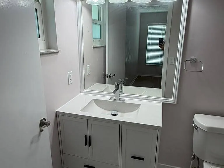 450 SW Eyerly Ave — Photo 17