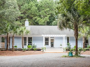 6136 Caravelle Ct, Awendaw, SC 29429