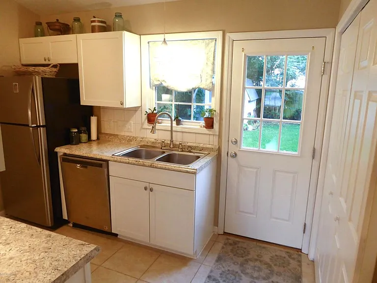 744 Antler Dr — Photo 11