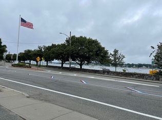 756 Hope St, Bristol, RI 02809