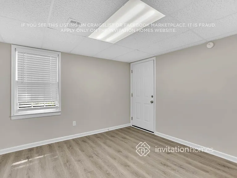 111 Bleeker St — Photo 19
