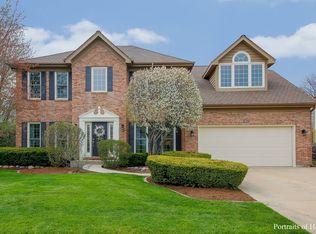 321 Brighton Dr, Wheaton, IL 60189