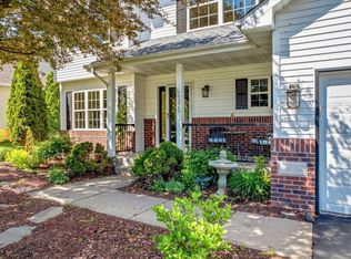 9020 Parkside Dr, Woodbury, MN 55125