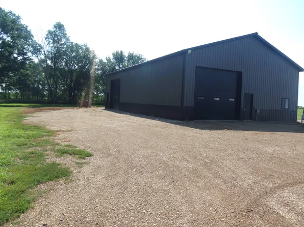 350 S 3rd St, Emery, SD 57332