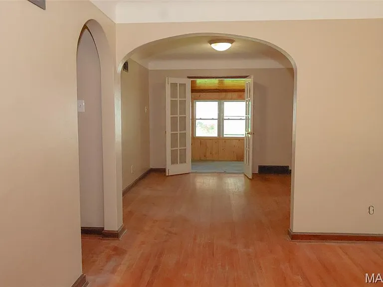 1067 Melvin Ave — Photo 5