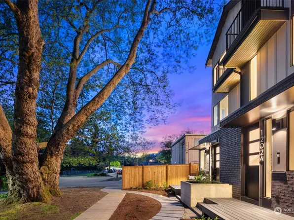 1206 A N 47th Street, Seattle, WA 98103