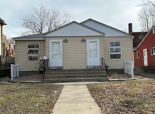 2101 Grand Ave S, Minneapolis, MN 55405