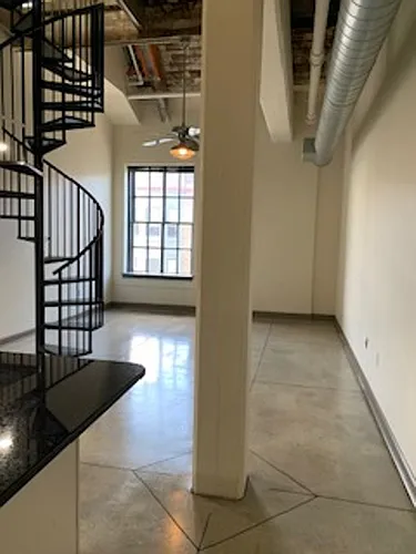 Floor plan 306