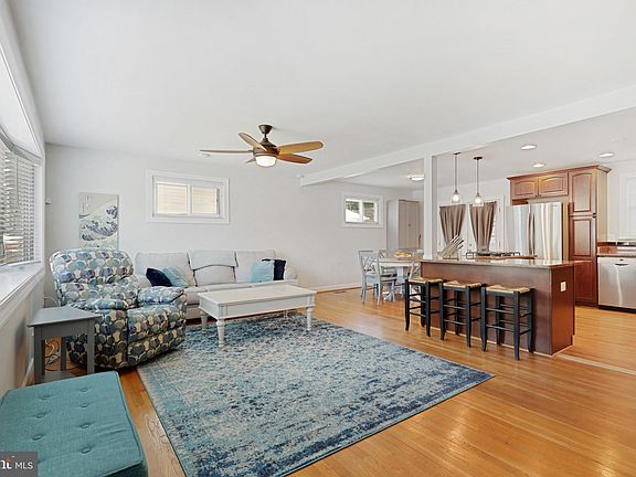 5th image of 38 Delrey Ave