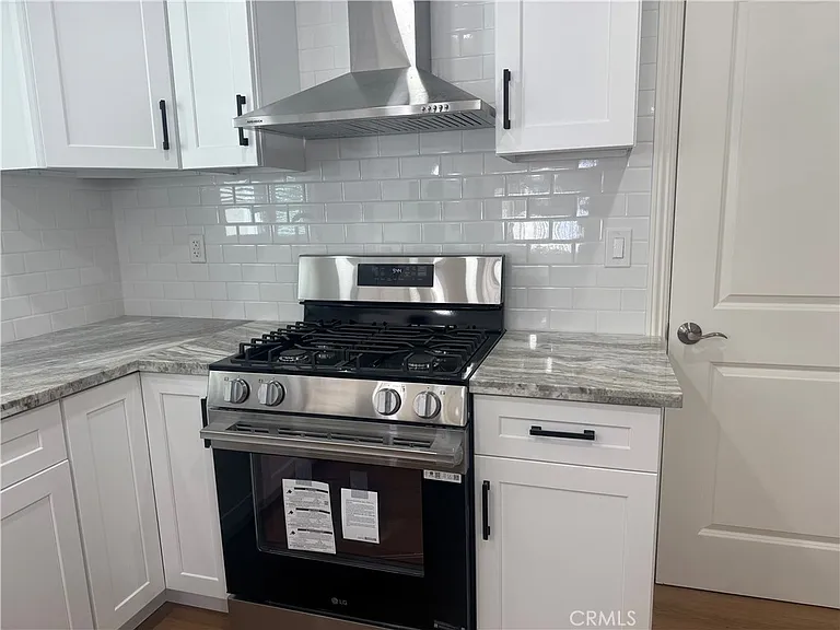 9671 Geyser Ave — Photo 8