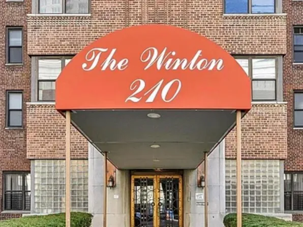 210 Martine Avenue #5D, White Plains, NY 10601