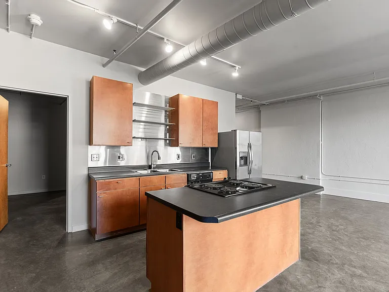 1006 Olive St #602 — Photo 15
