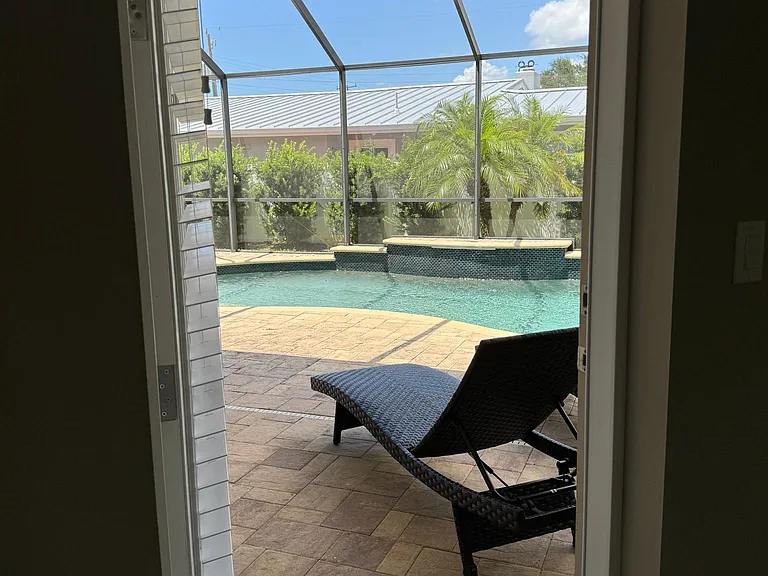 332 Coral St — Photo 22