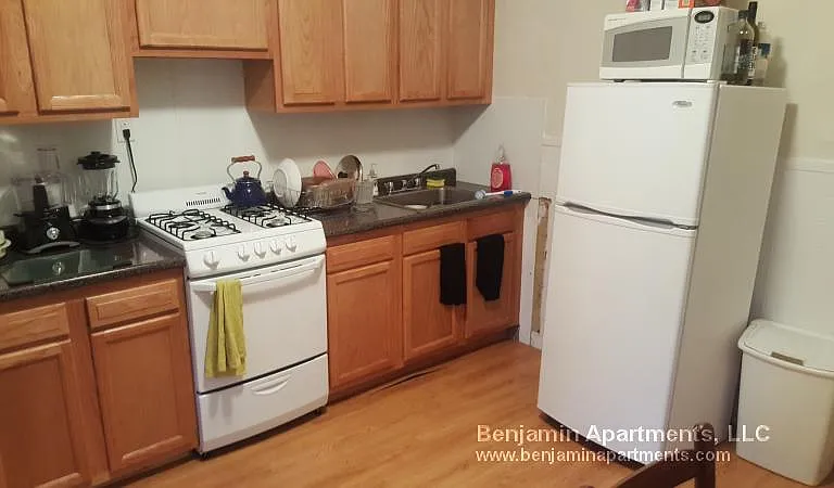 1381 Commonwealth Ave #8 — Photo 2