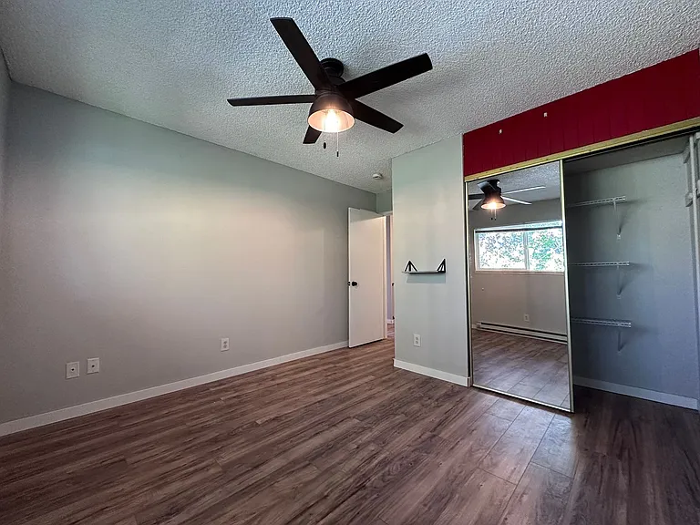1589 NE Kane Dr — Photo 11