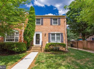 1563 Bruton Ct, Mc Lean, VA 22101