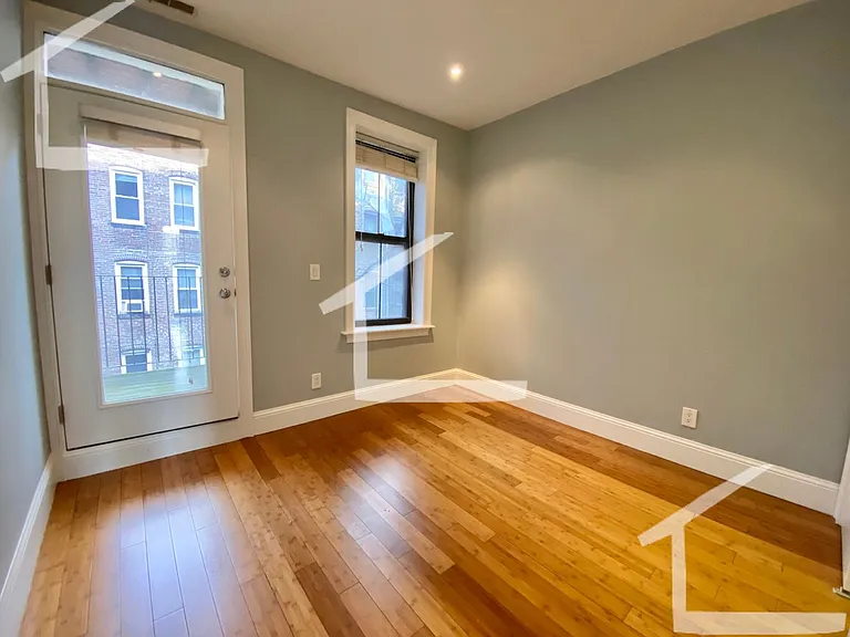 9 Cortes St #3 — Photo 24