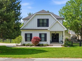 226 Tucker Station Rd, Middletown, KY 40243