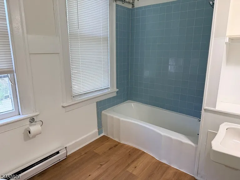 100 Main St #6 — Photo 25