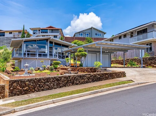 3473 Ala Hinalo St, Honolulu, HI 96818