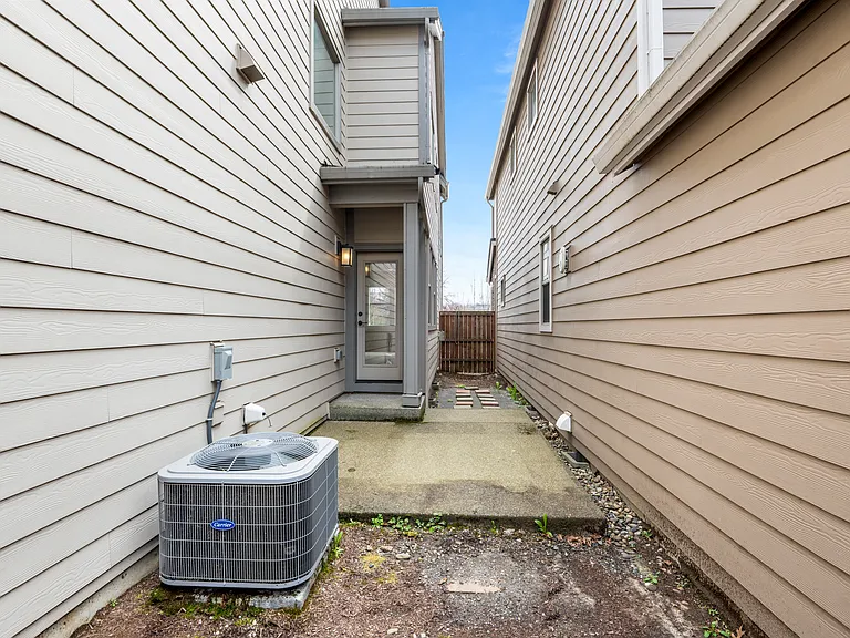 15079 NW Rossetta St — Photo 23