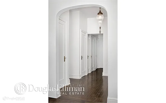 Rented by Douglas Elliman | media 37