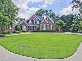 1320 Woodland Lake Dr, Snellville, GA 30078