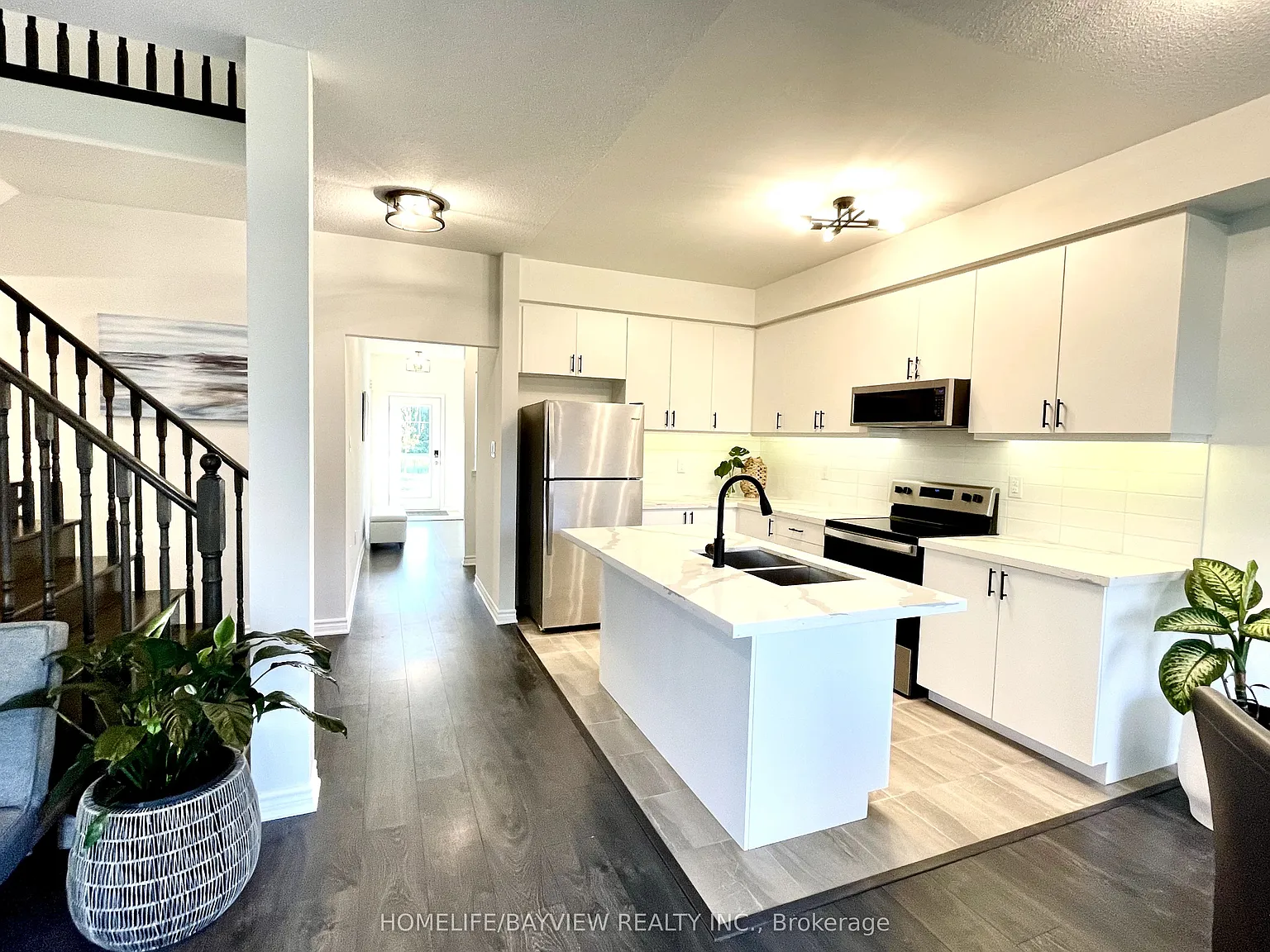 4 bed, $2,600 — Photo 2