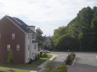 9869 Treeside Ln, Matthews, NC 28105