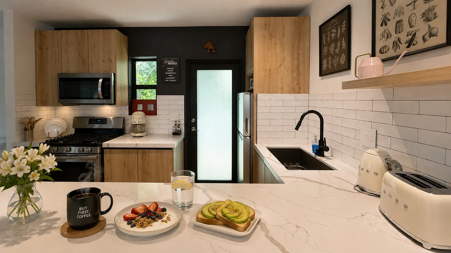 1 bed, 1.0 bath, 398 sqft, $3,627 — Photo 4