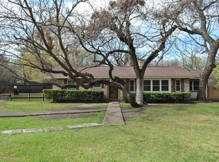 104 Aztec Cir, Comanche, TX 76442