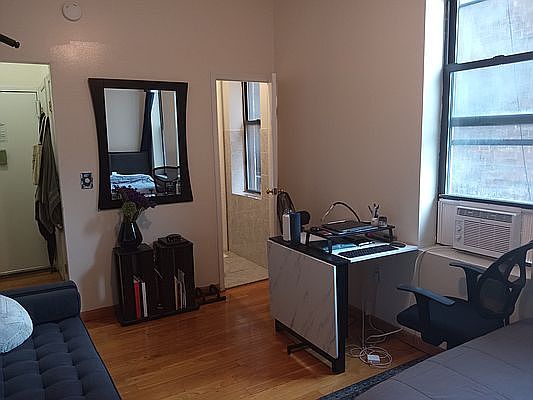 1st image of 402 W 51st St APT 2B
