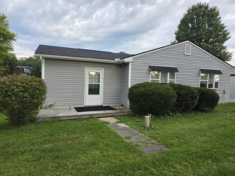 112 Blueview Dr SW
