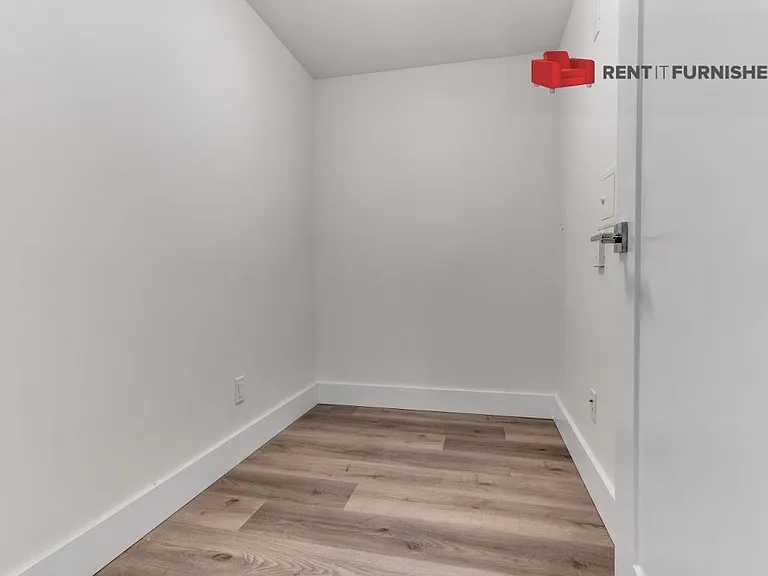 1125 Homer St — Photo 10