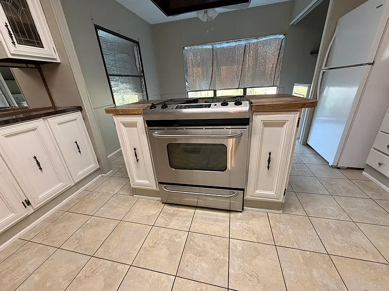412 Saint Charles Bypass Rd — Photo 12