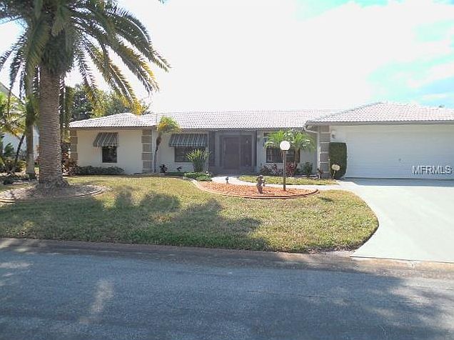 1st image of 316 Oakwood Cir