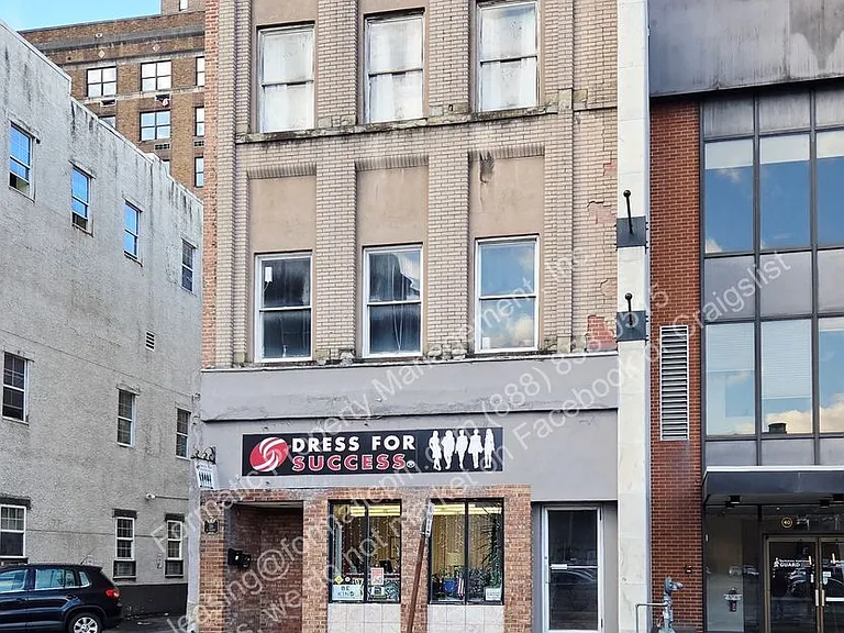 38 Market St #3 — Photo 1