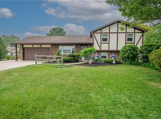 6392 Buell Dr, Lockport, NY