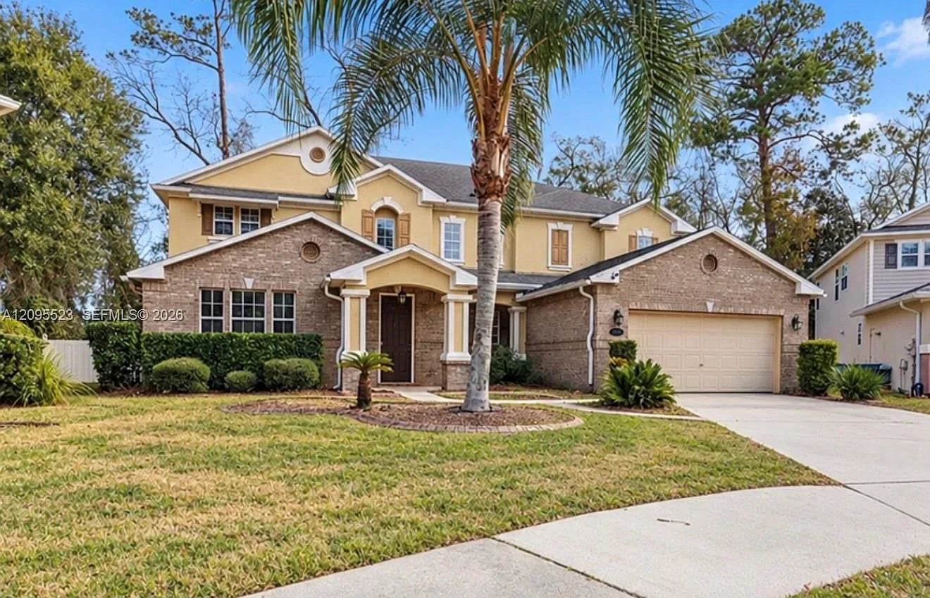 5 bed, 3.5 bath, 3621 sqft, $3,200 — Photo 1