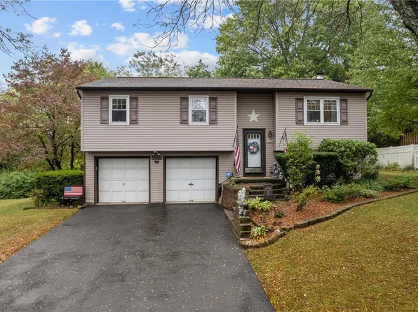 2110 Van Buren Dr, Whitehall, PA 18052