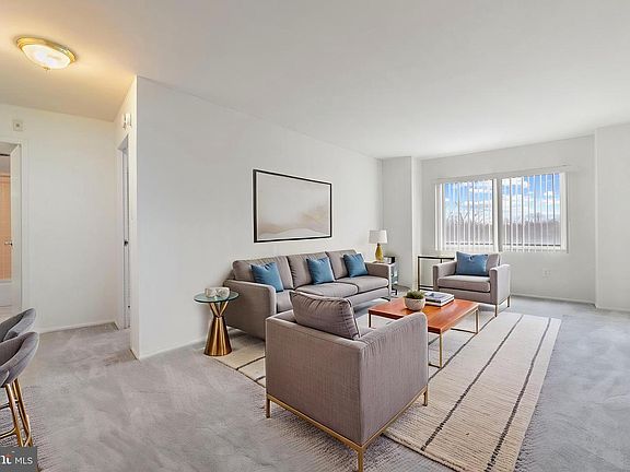 3rd image of 1111 University Blvd W APT 511-A