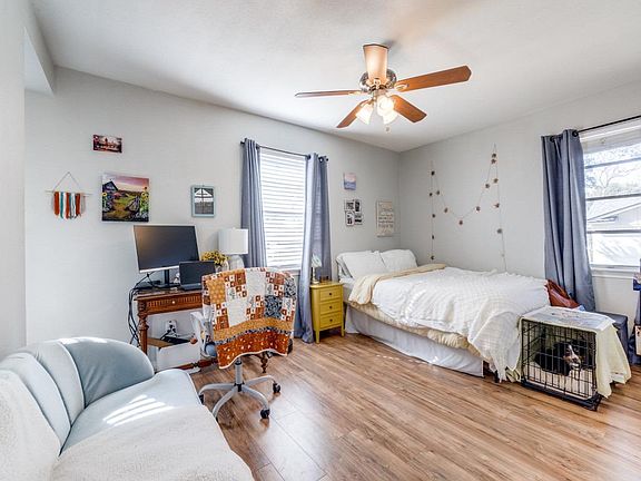 5th image of 8619 Banff Dr