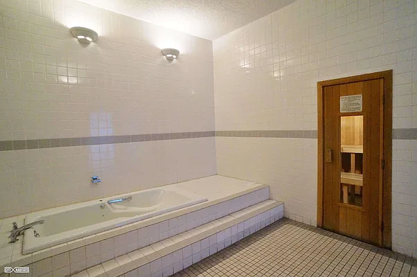 Rented by Citi Habitats | media 41