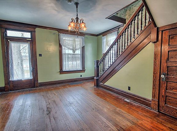 5th image of 234 N Scioto St