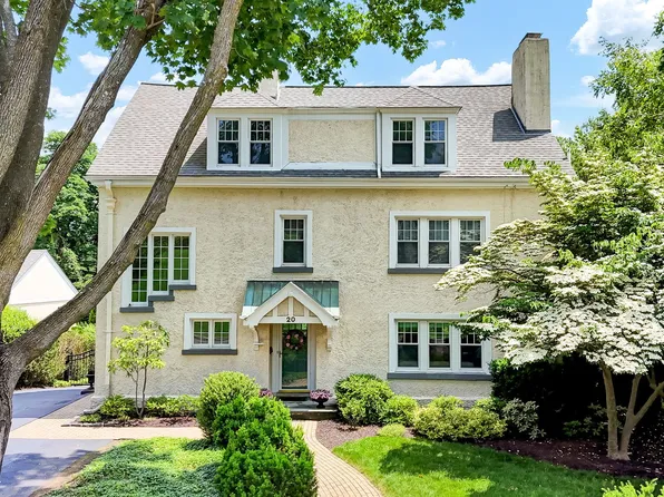 20 Arnoldale Road, West Hartford, CT 06119