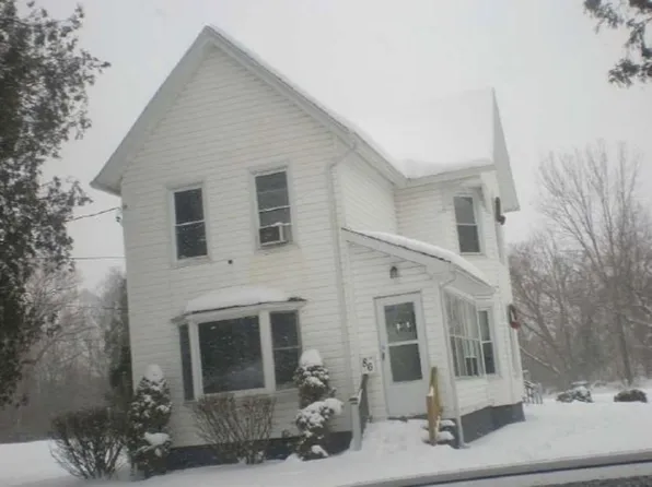 86 Clinton St, New York Mills, NY 13417
