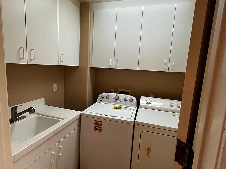 2357 Brookshire Ln — Photo 40