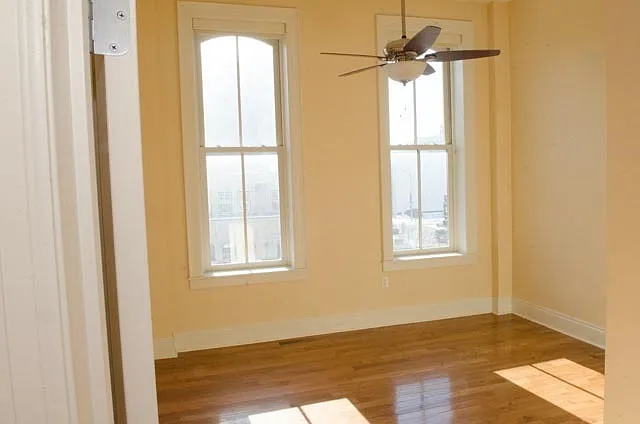 401 N Brady St — Photo 1