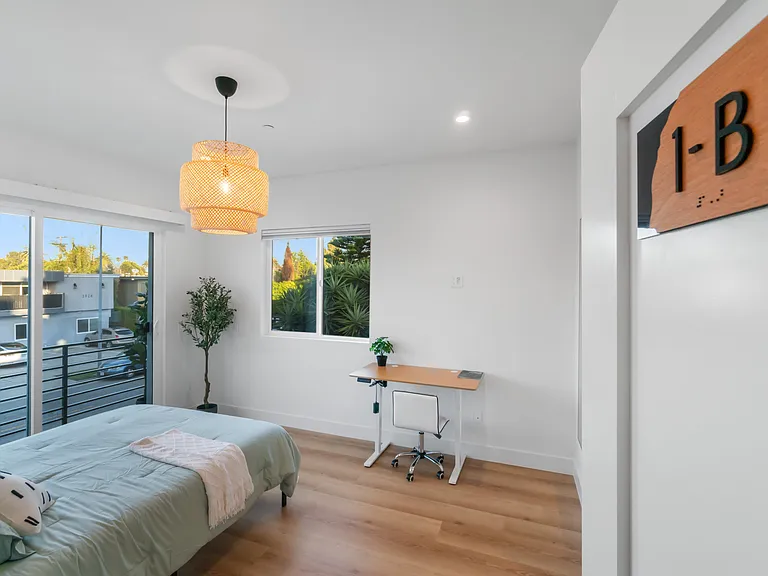 3917 Inglewood Blvd #1-B — Photo 3