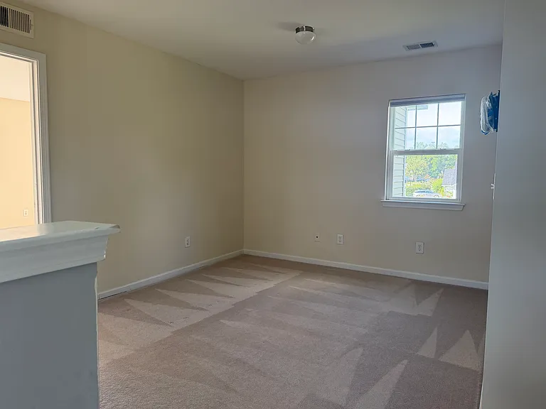 2047 Chilhowee Dr — Photo 10